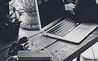 米兰体育app入口-赛季“最燃情”瞬间：那些激动人心的瞬间你都看了几遍？