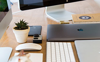 米兰体育网址-赛场外的激情：粉丝们的WRC狂欢派对与精彩瞬间